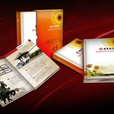 匠心獨(dú)運(yùn)，傳承價(jià)值 房產(chǎn)企業(yè)定制禮品、老員工紀(jì)念章及企業(yè)形象策劃全攻略